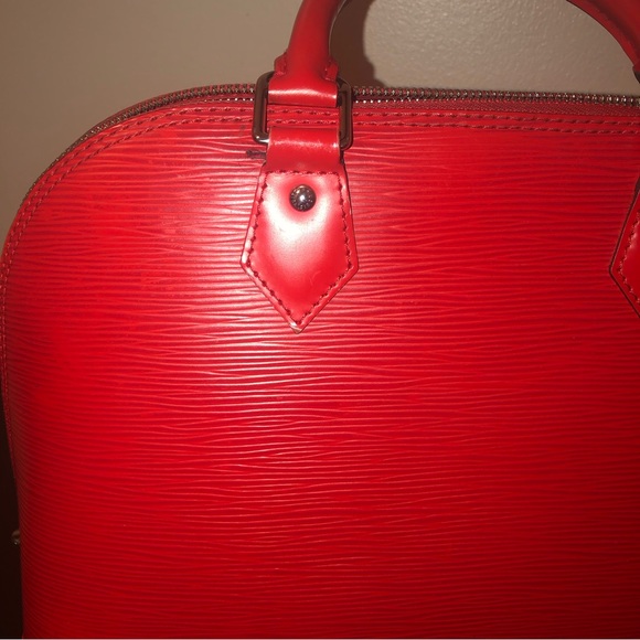 Louis Vuitton Red Epi Alma PM,C0A,Dust Bag,SilverLock/Keys/Strap;DateCode:SN1174 - Picture 15 of 17